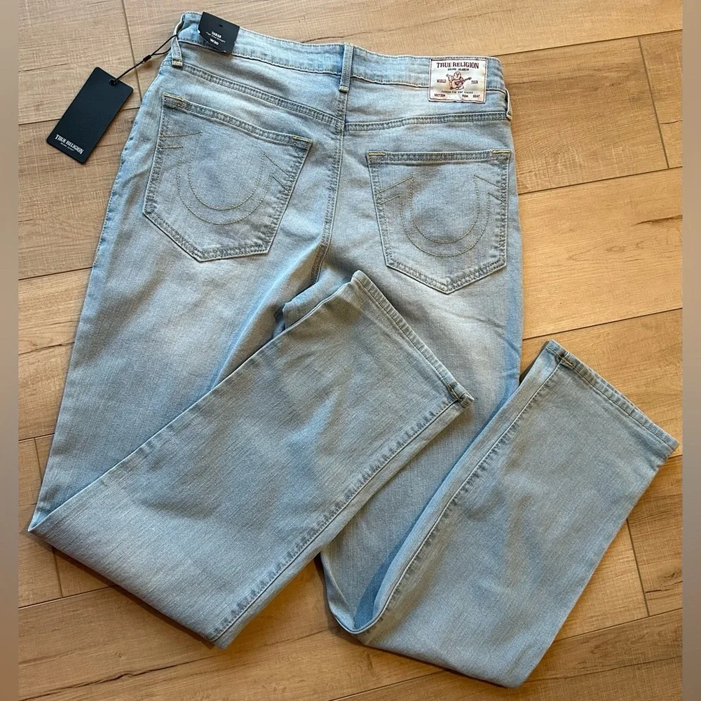 True Religion Sarah High Waist Straight Jeans in Light Endless Wash - Picture 6 of 9